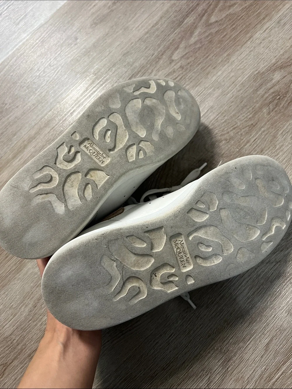 Alexander McQueen Oversized Sneakers - Picture 6 of 8